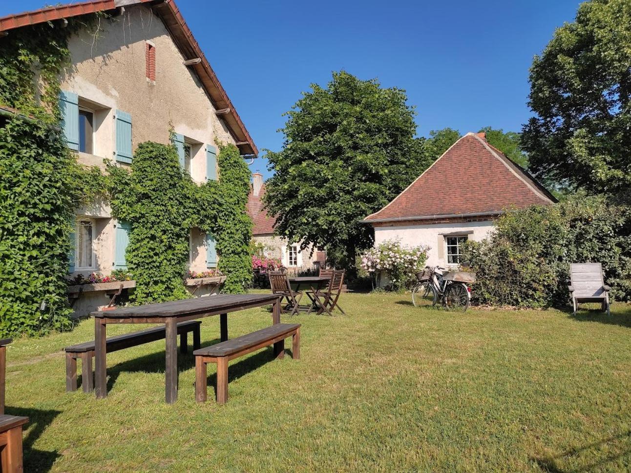 Chambres D'Hotes Domaine Du Bourg Gannay-sur-Loire Bagian luar foto