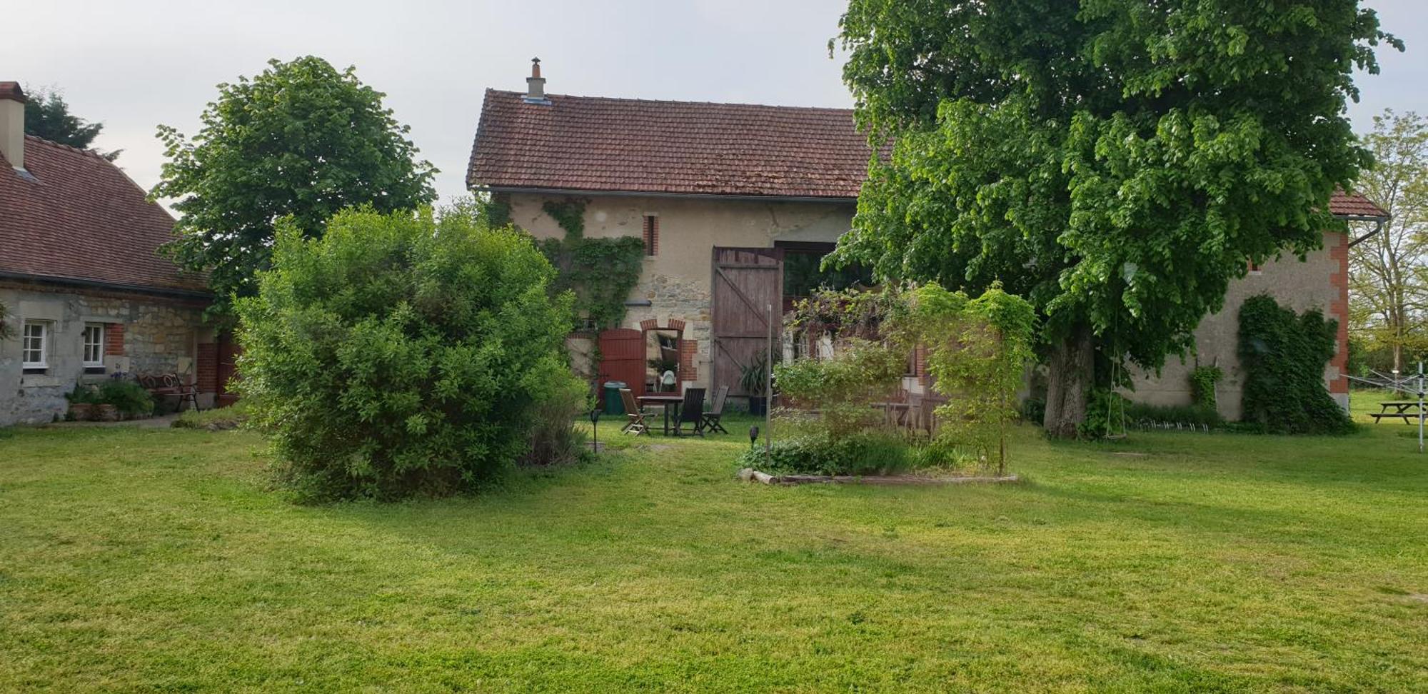 Chambres D'Hotes Domaine Du Bourg Gannay-sur-Loire Bagian luar foto