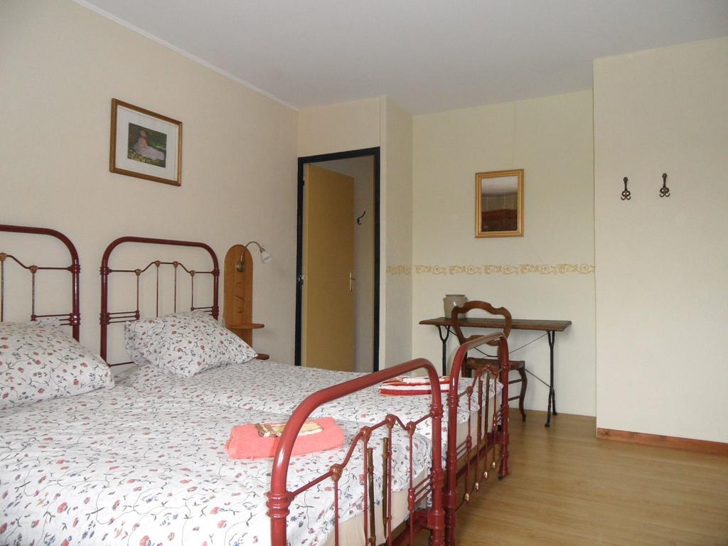 Chambres D'Hotes Domaine Du Bourg Gannay-sur-Loire Ruang foto